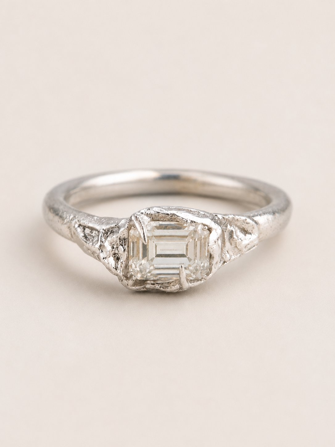 Émeraude Ring — view 1